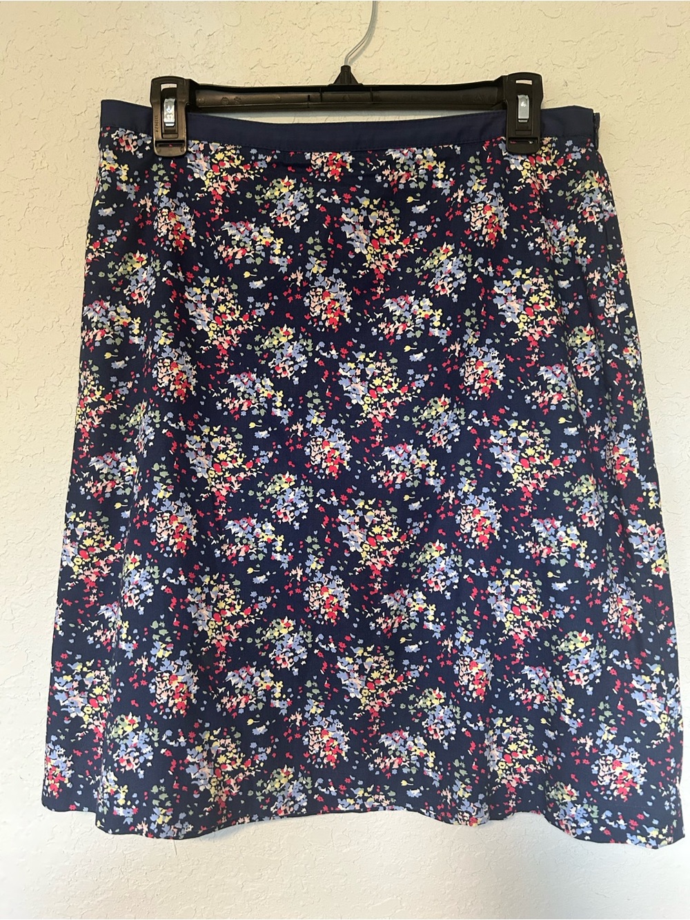 Boden Navy Blue Ditzy Floral Pencil Skirt Size 8 - Picture 4 of 8